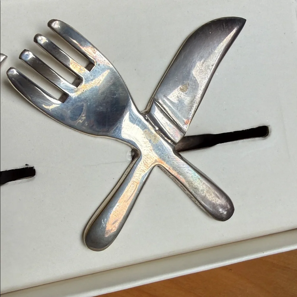 NWT Pier 1 Imports Silver Plated Silverware Fork Knife Napkin Rings Set of 4 NIB